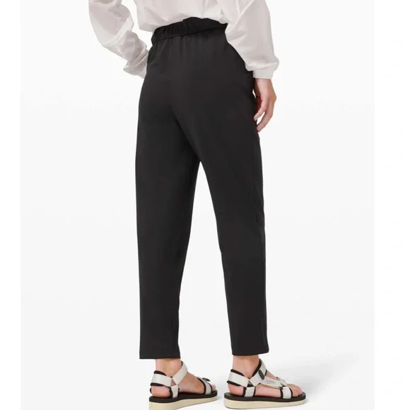 Lululemon Women’s Keep Moving Pant 7/8 High-Rise in Black Size 6 Style W5DCFS